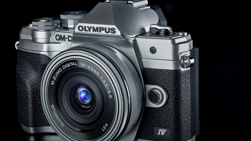 In der Tradition von Olympus: Wie bisher Olympus setzt auch OM Digital Solutions auf kleine, ergonomische Kameras mit hoher Bildqualität. (c) Olympus