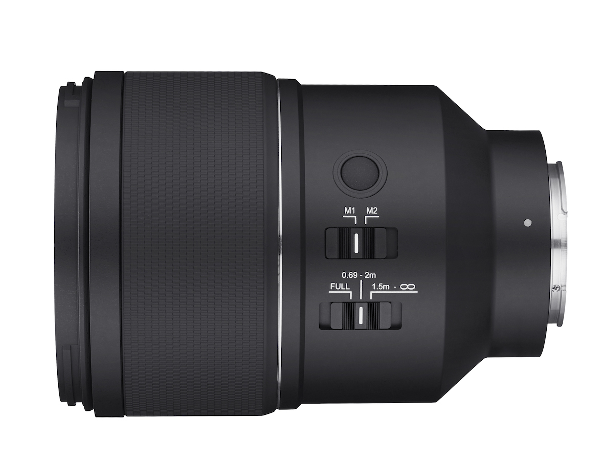 Mit dem Samyang AF 135mm F1,8 FE für spiegellose Systemkameras von Sony vervollständigt der südkoreanische Hersteller seine F1,8 FE Autofokus-Serie, die nun vom Weitwinkel- bis zum Teleobjektiv reicht. (c) Samyang / Walser