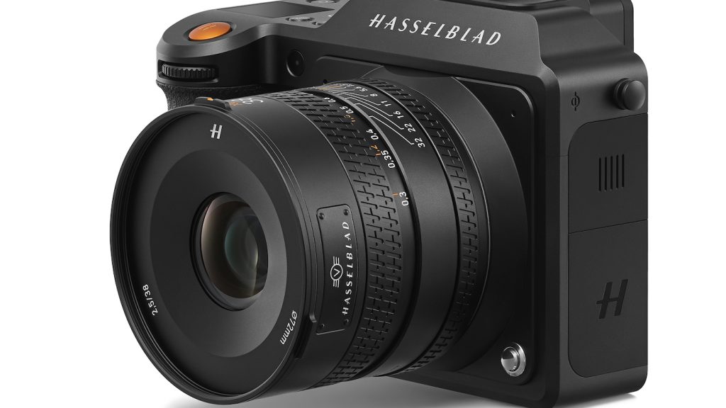 Hasselblad bringt mit der X2D 100C eine neue Flaggschiffkamera auf den Markt. (c) Hasselblad