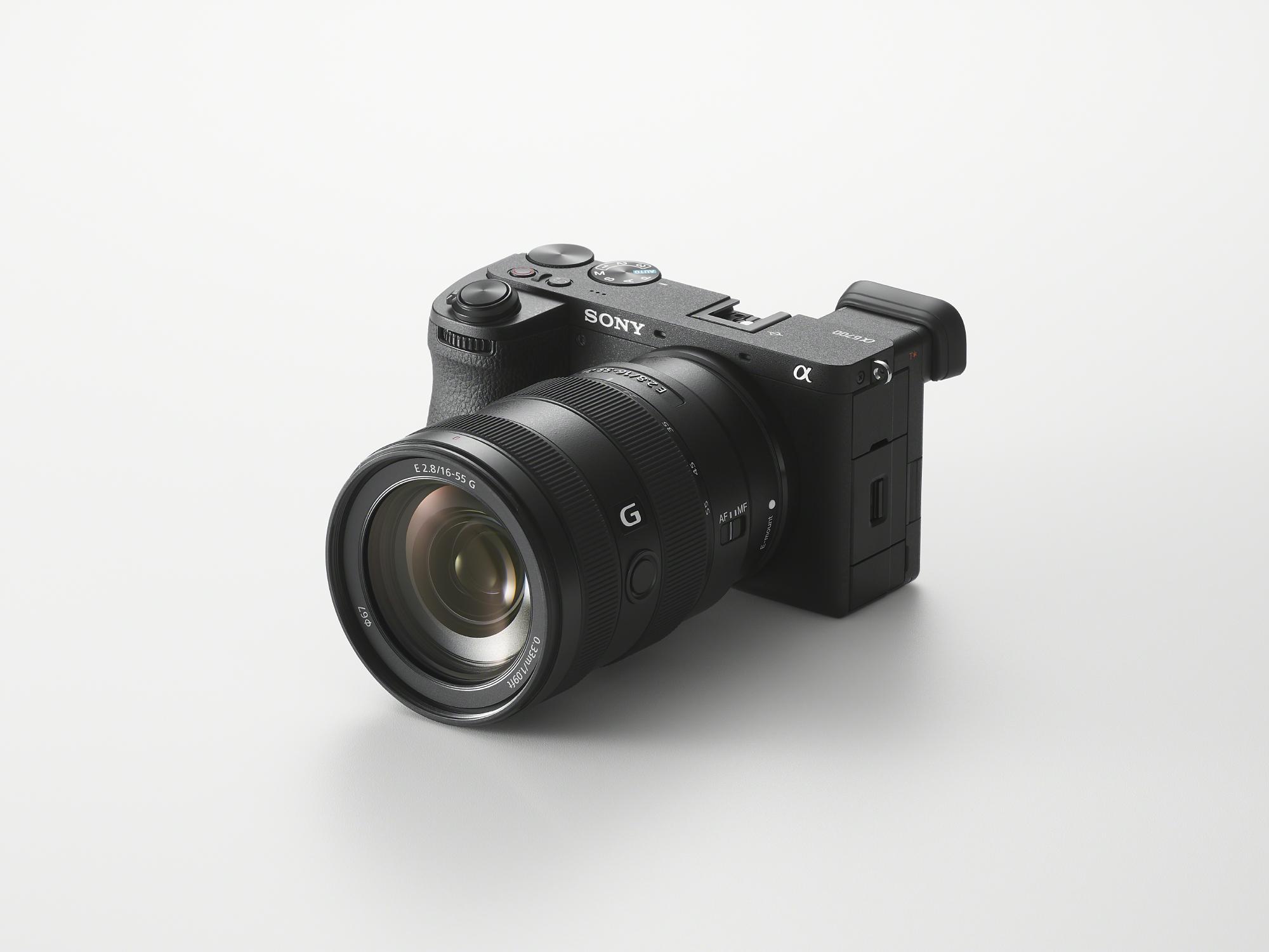 Die Sony Alpha 6700 ist eine APS-C-Kamera mit KI-gestützter Motiverkennung und Moderenen Foto- und Videofunktionen. (c) Sony