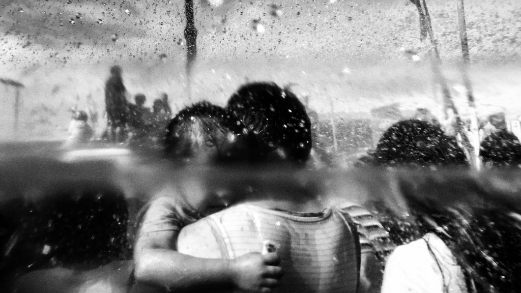 Gewinner des Grand Prize des Fotowettbewerbs ​"Tears in the Rain" von Austin Garcia aus den Philippinen. (c) Austin Garcia / Nikon Photo Contest
