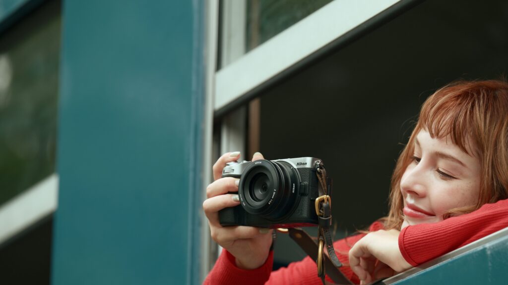 Die Nikon Z5IIC ist eine einsteigerfreundliche und leistungsstarke spiegellose Systemkamera. (c) Nikon
